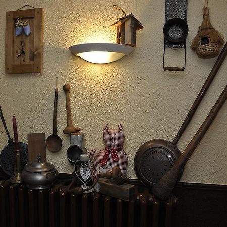 Hotel Restaurant Le Chalet Pierre-Percée エクステリア 写真