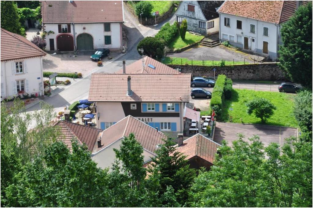 Hotel Restaurant Le Chalet Pierre-Percée エクステリア 写真