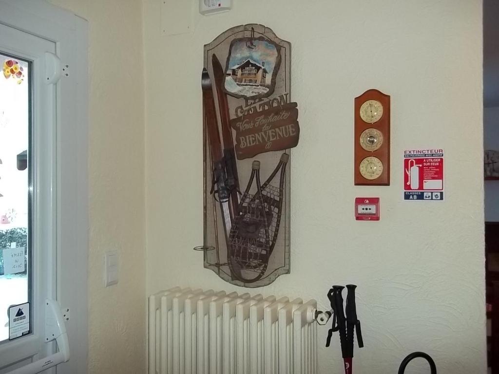 Hotel Restaurant Le Chalet Pierre-Percée エクステリア 写真